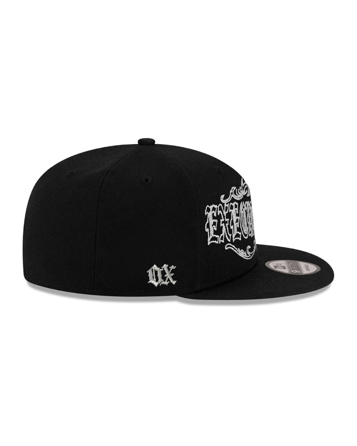 SCRIPT SNAPBACK: BLACK